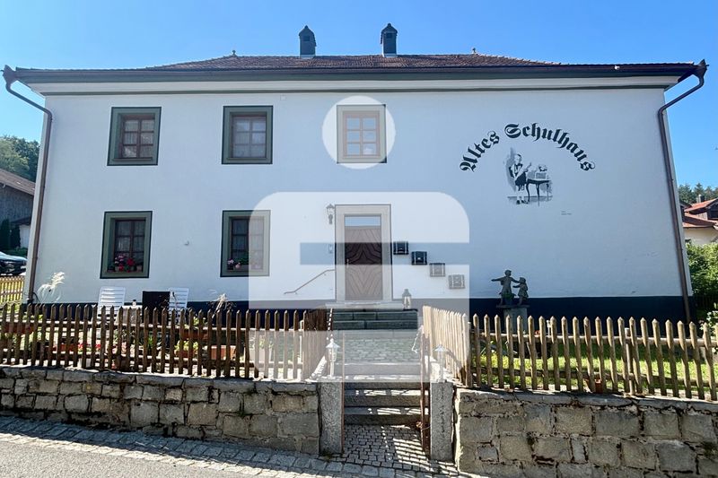 Historischer Charme trifft moderne Wohnqualität